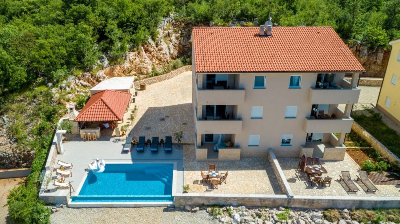 Luxury Villa Allen With Pool Klimno Bagian luar foto