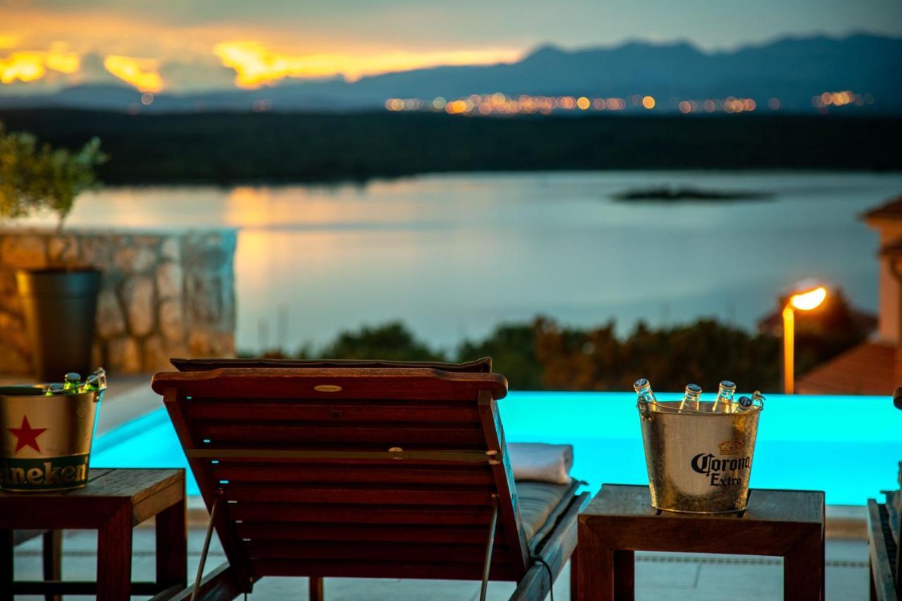 Luxury Villa Allen With Pool Klimno Bagian luar foto